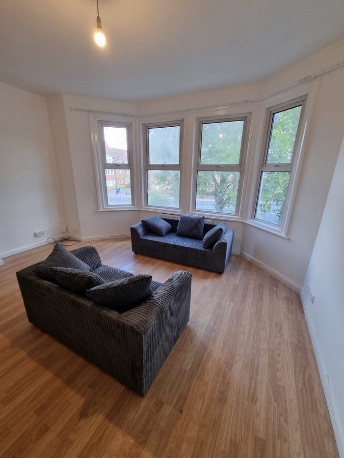 Flat Bromley Road in Greater London