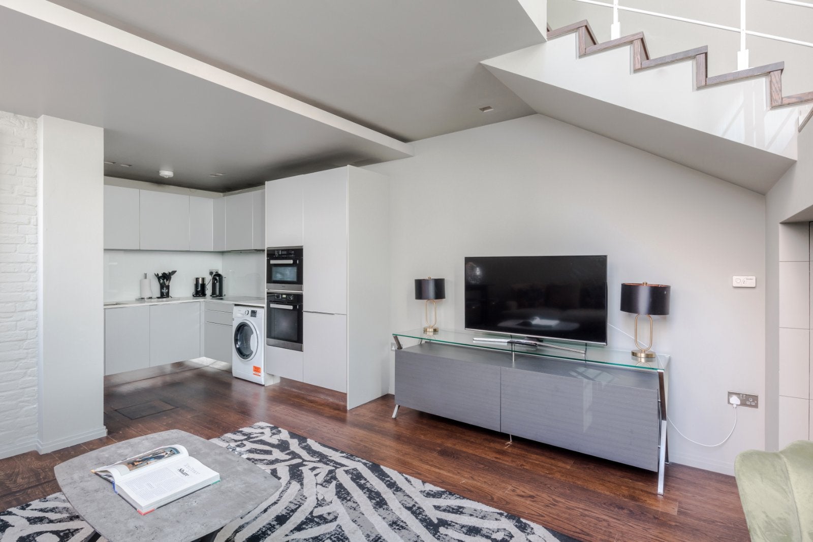Flat Stukeley Street in Greater London
