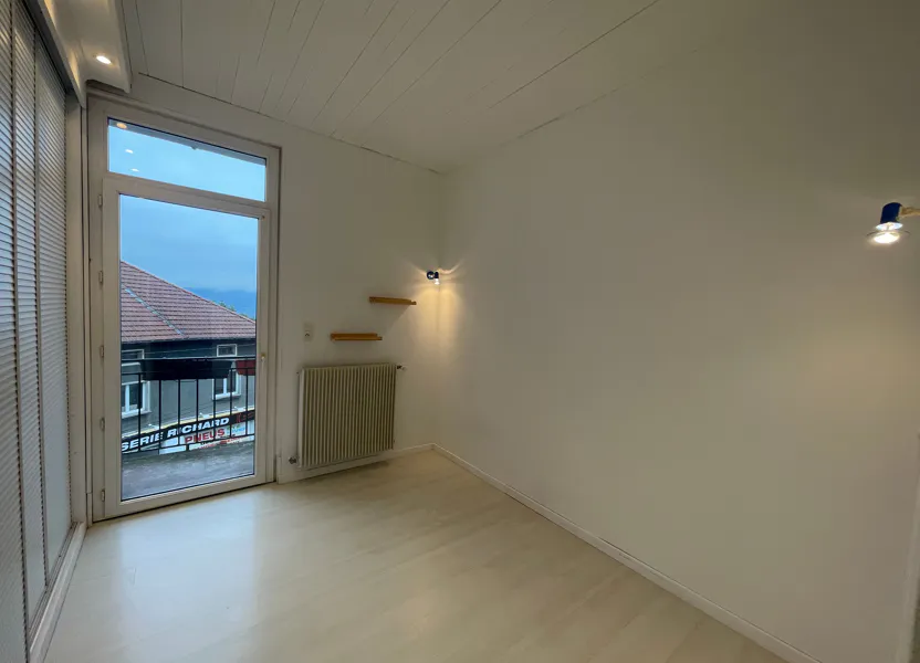 Flat Rue Adhémar Fabri in La Roche-sur-Foron