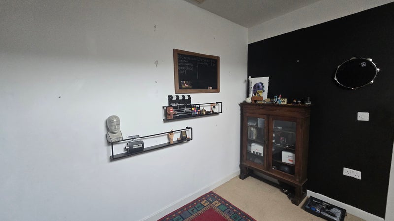 Room Forth Avenue in Portishead