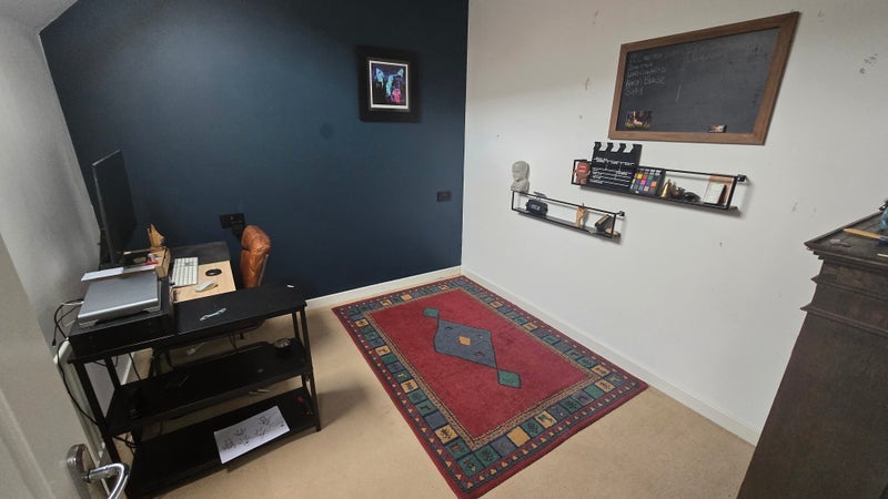 Room Forth Avenue in Portishead