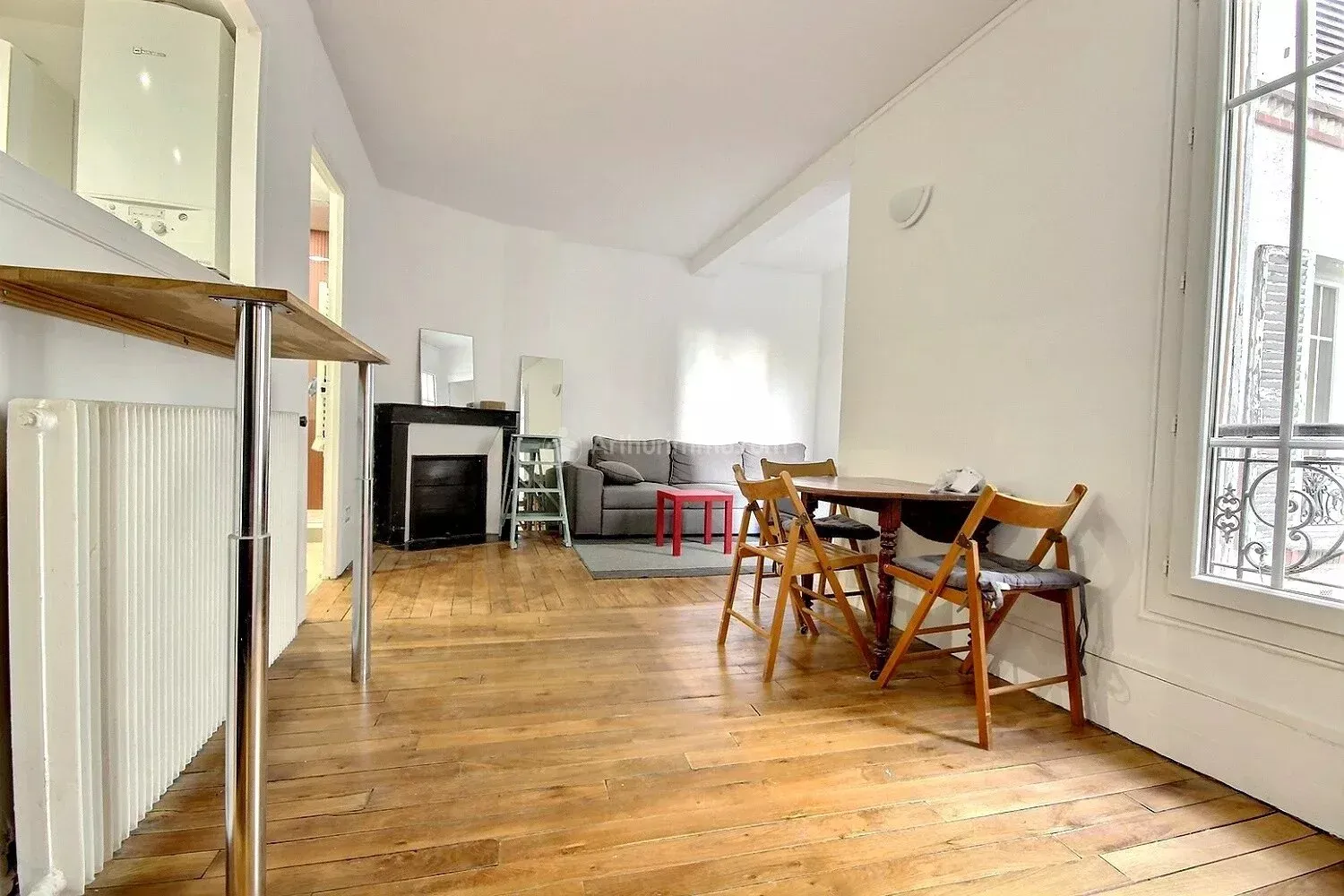 Flat Rue Saint-Charles in Paris