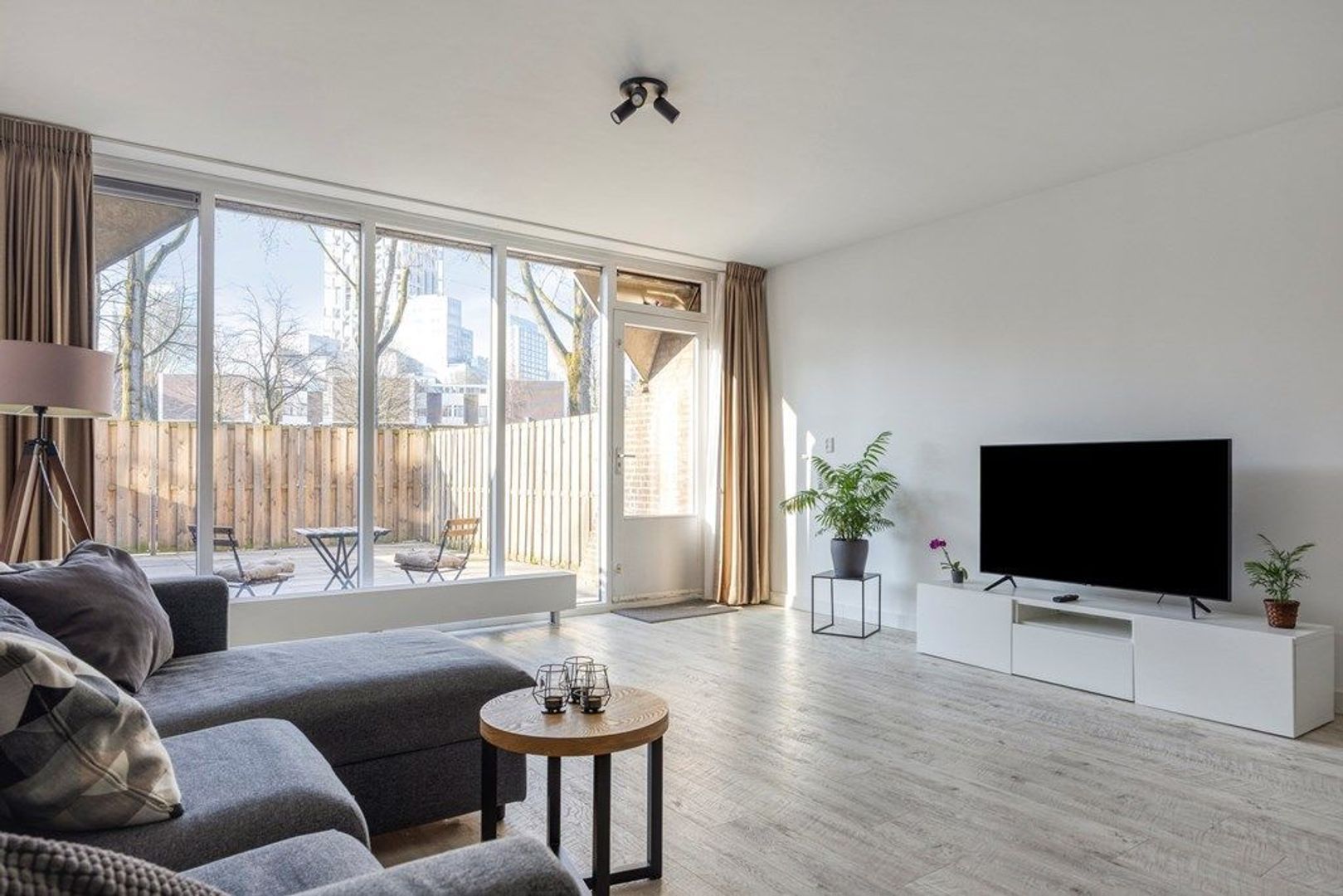 Flat Goudsesingel in Rotterdam