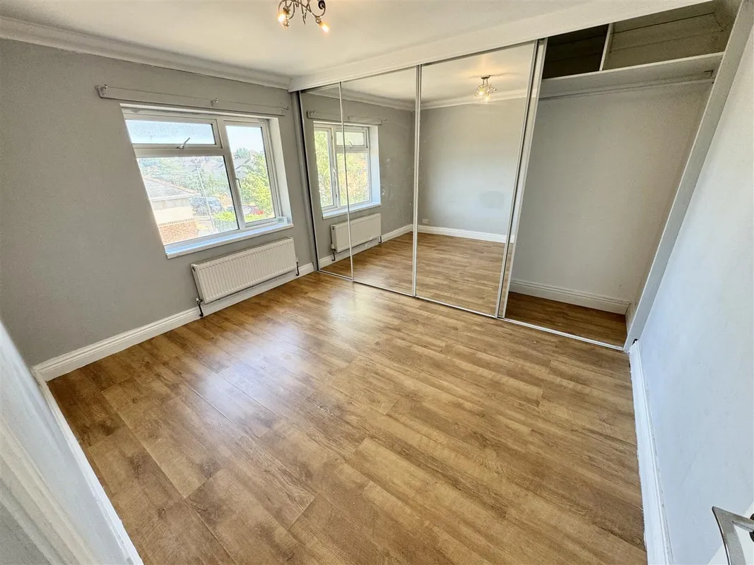 Flat Draper Road in Bournemouth