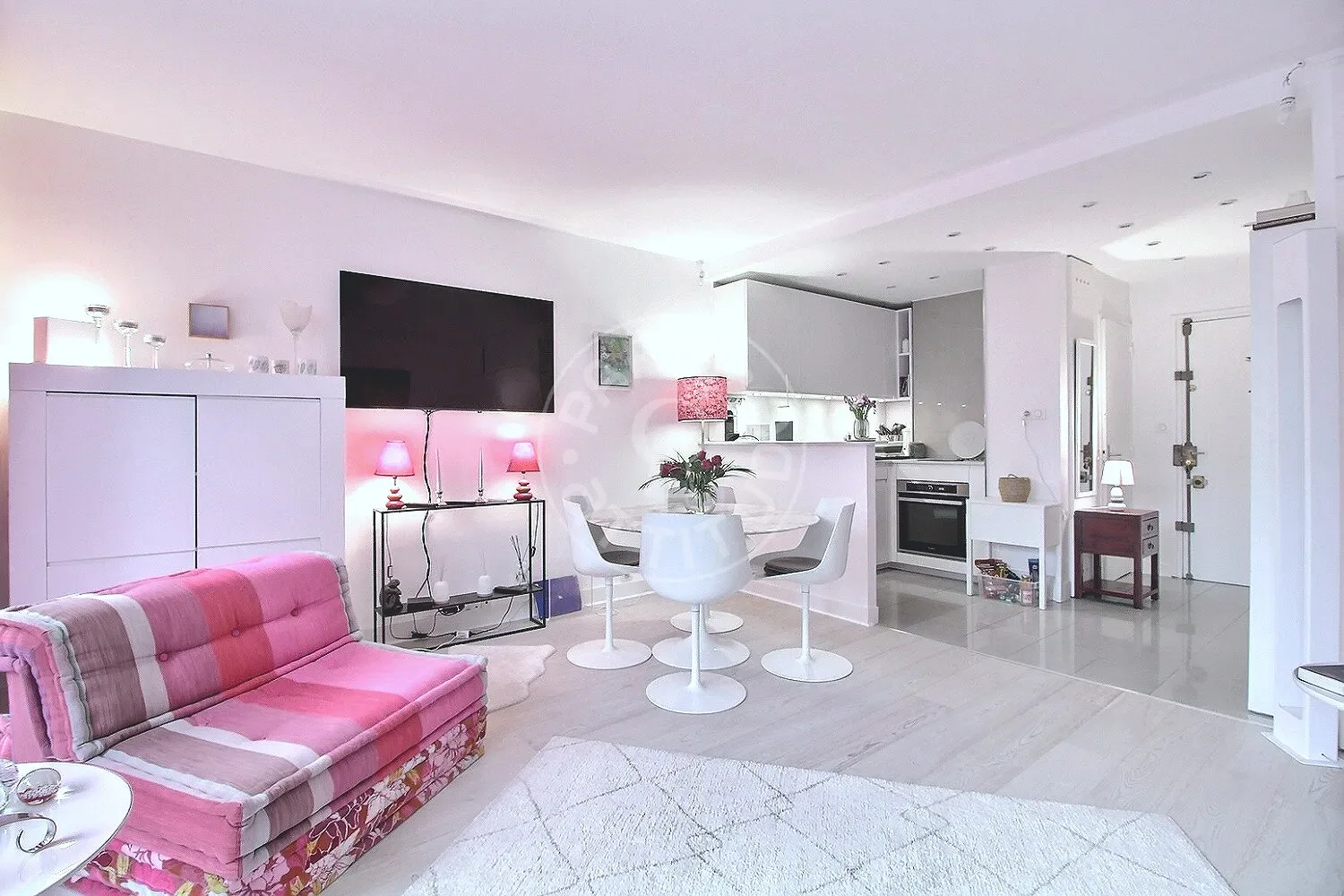 Appartement Rue des Entrepreneurs à Paris