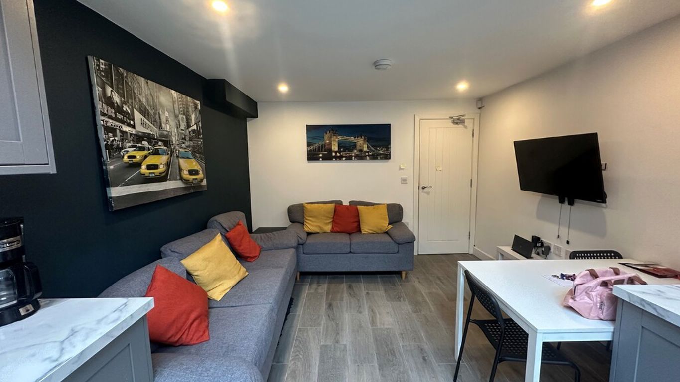 Room Priory Street in Coventry