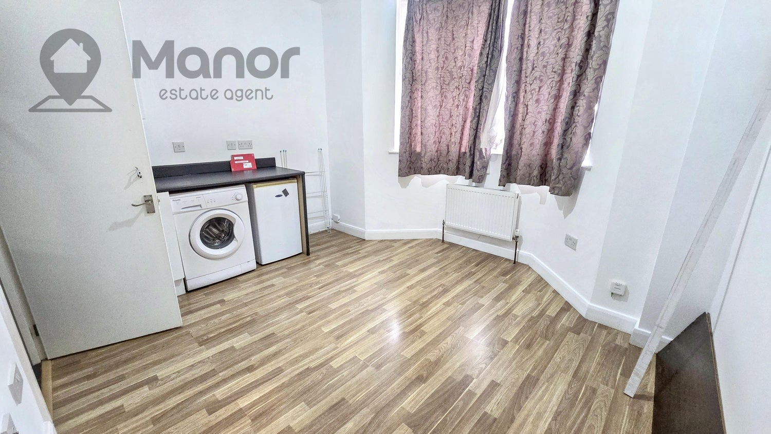 Flat Brentwood Road in Greater London