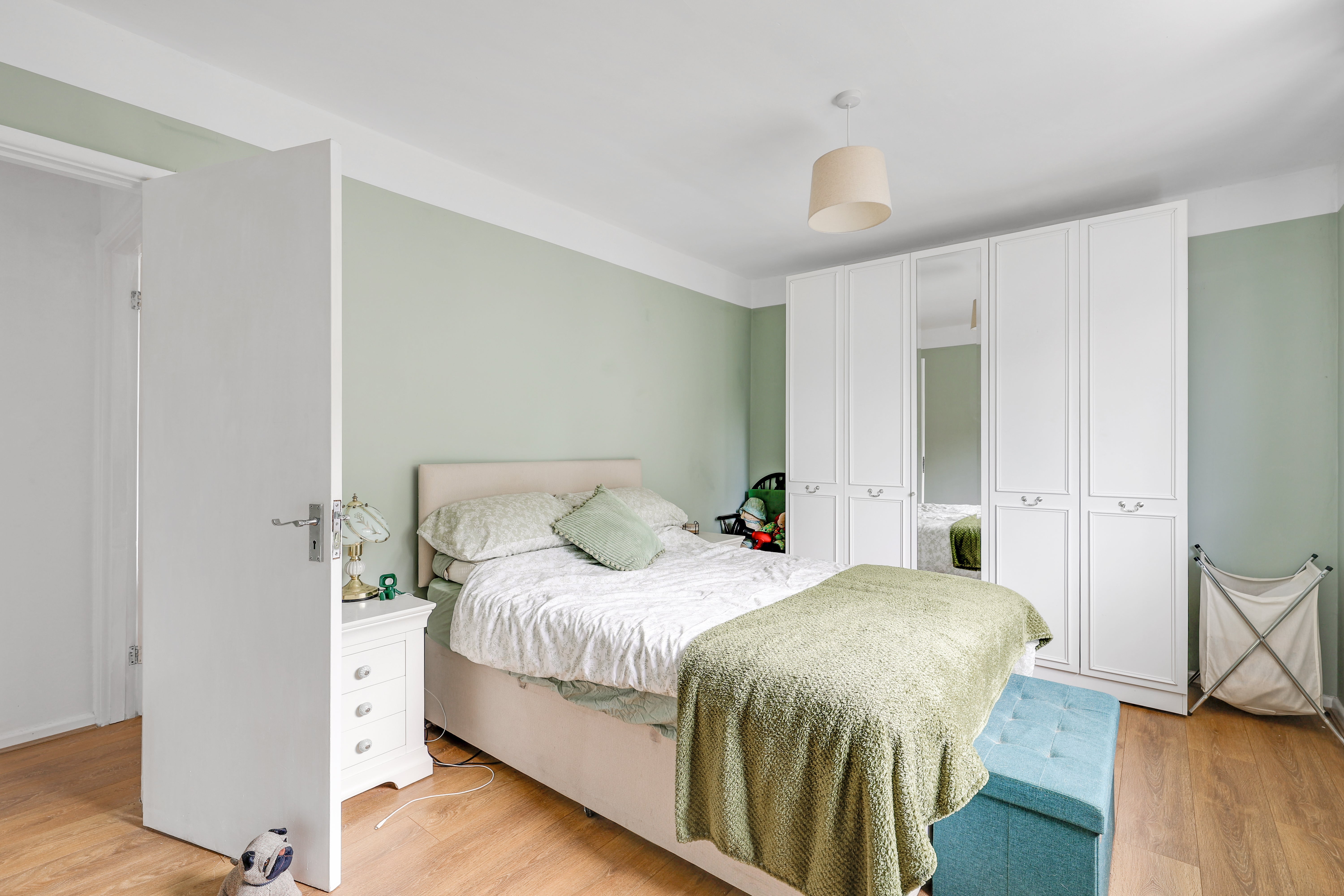 Flat Andover Road in Ludgershall