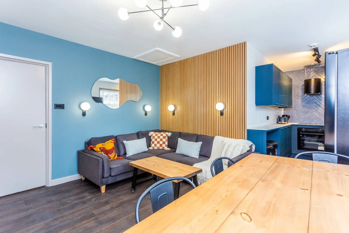 Flat Brass Thill in Durham
