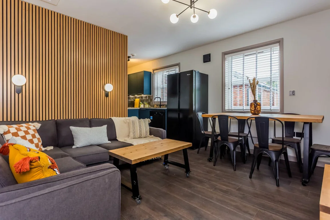 Flat Brass Thill in Durham