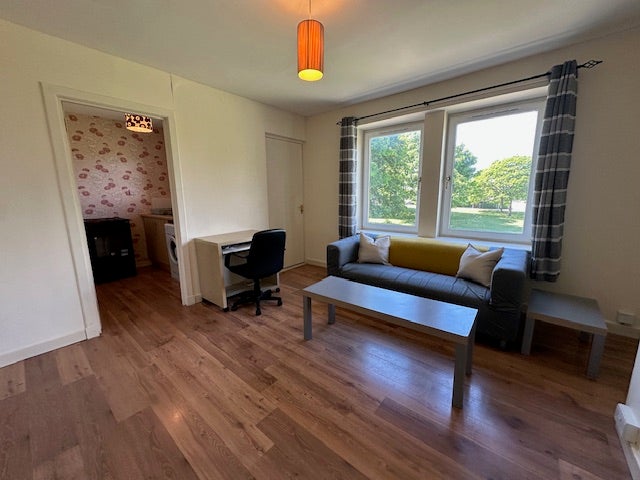 Flat Ramsay Crescent in Aberdeen City