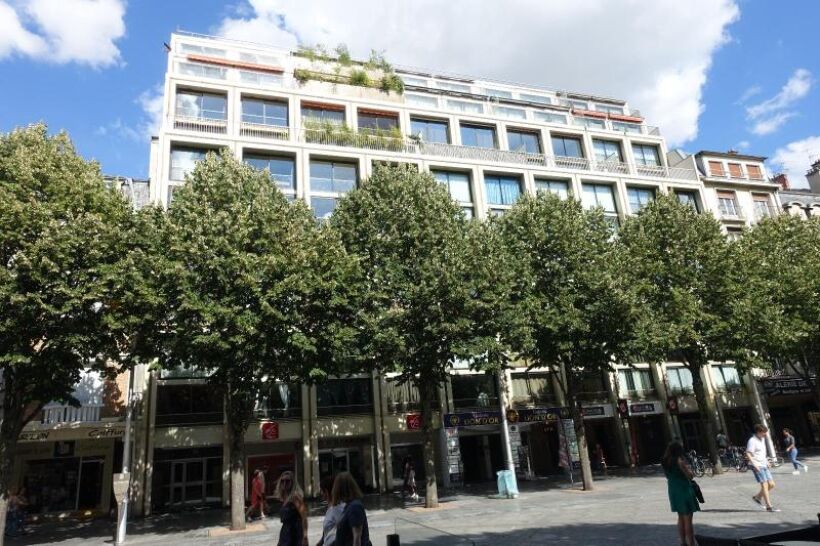 Appartement Place Drouet d'Erlon à Reims