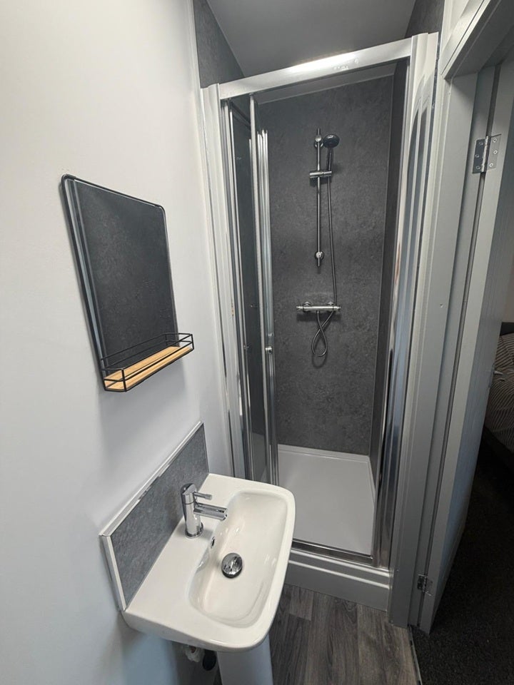 Room Haig Crescent in Doncaster