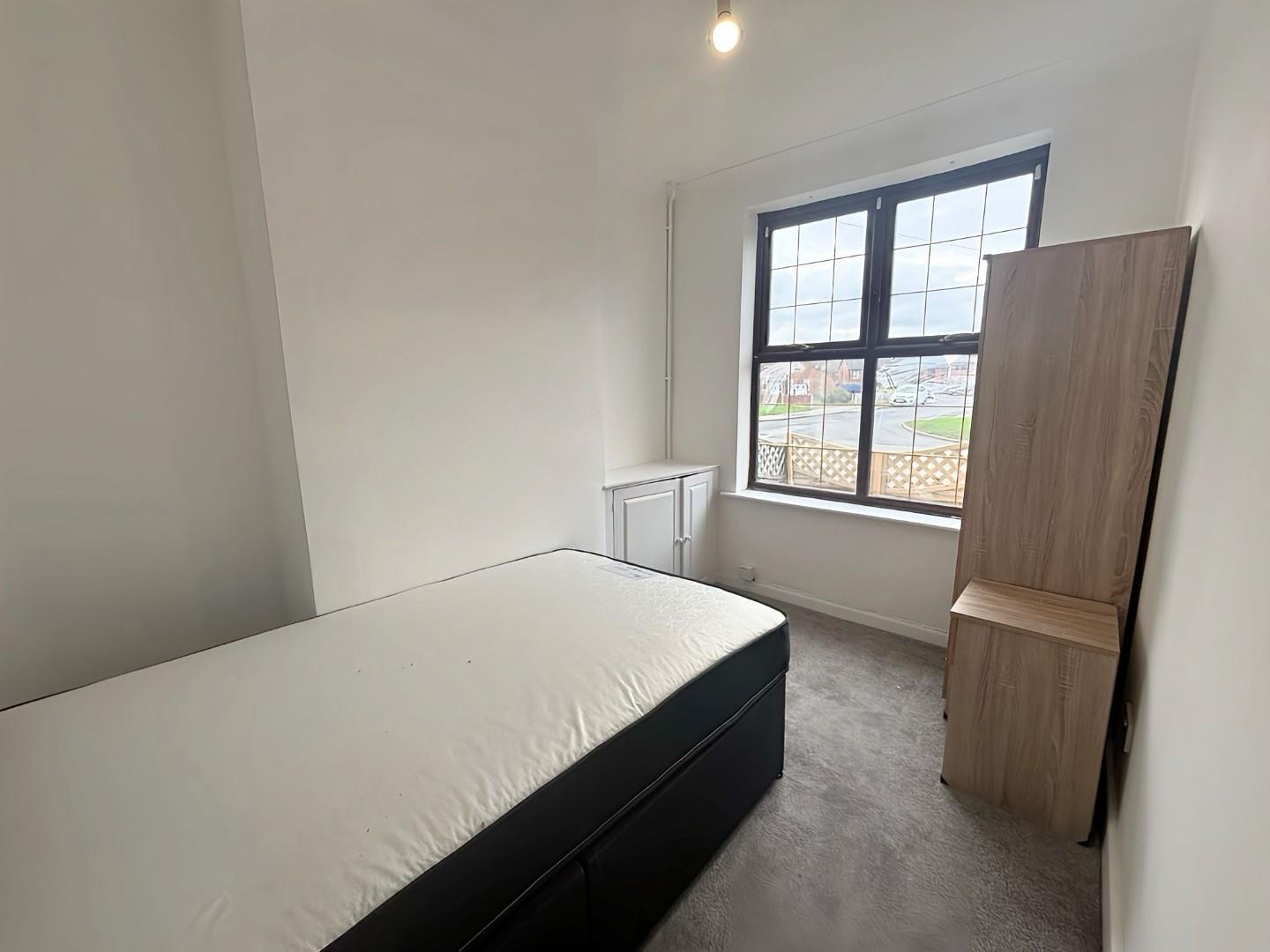 Flat Daw End Lane in Walsall
