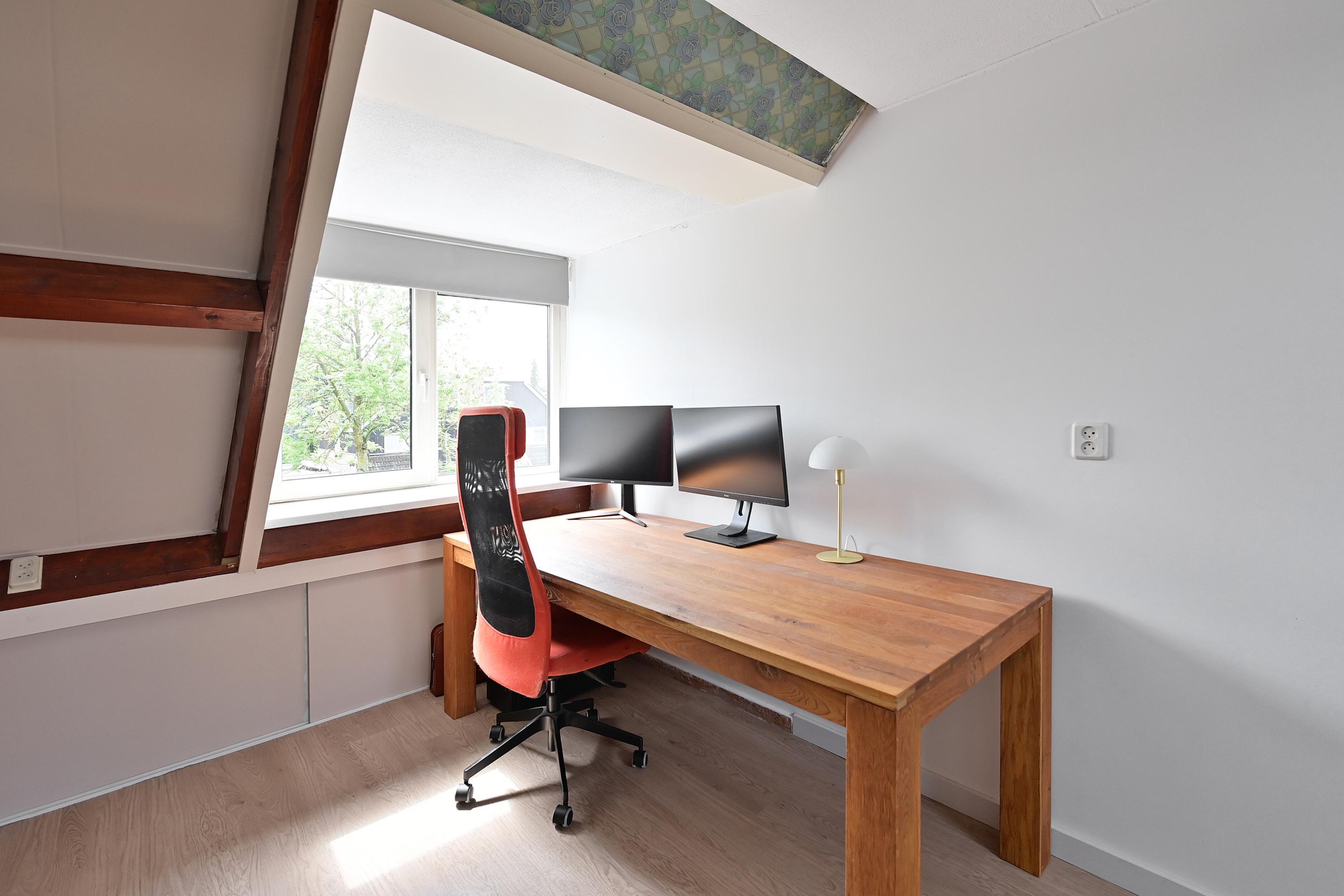 Tussenwoning te koop: Salamander 16, Huizen