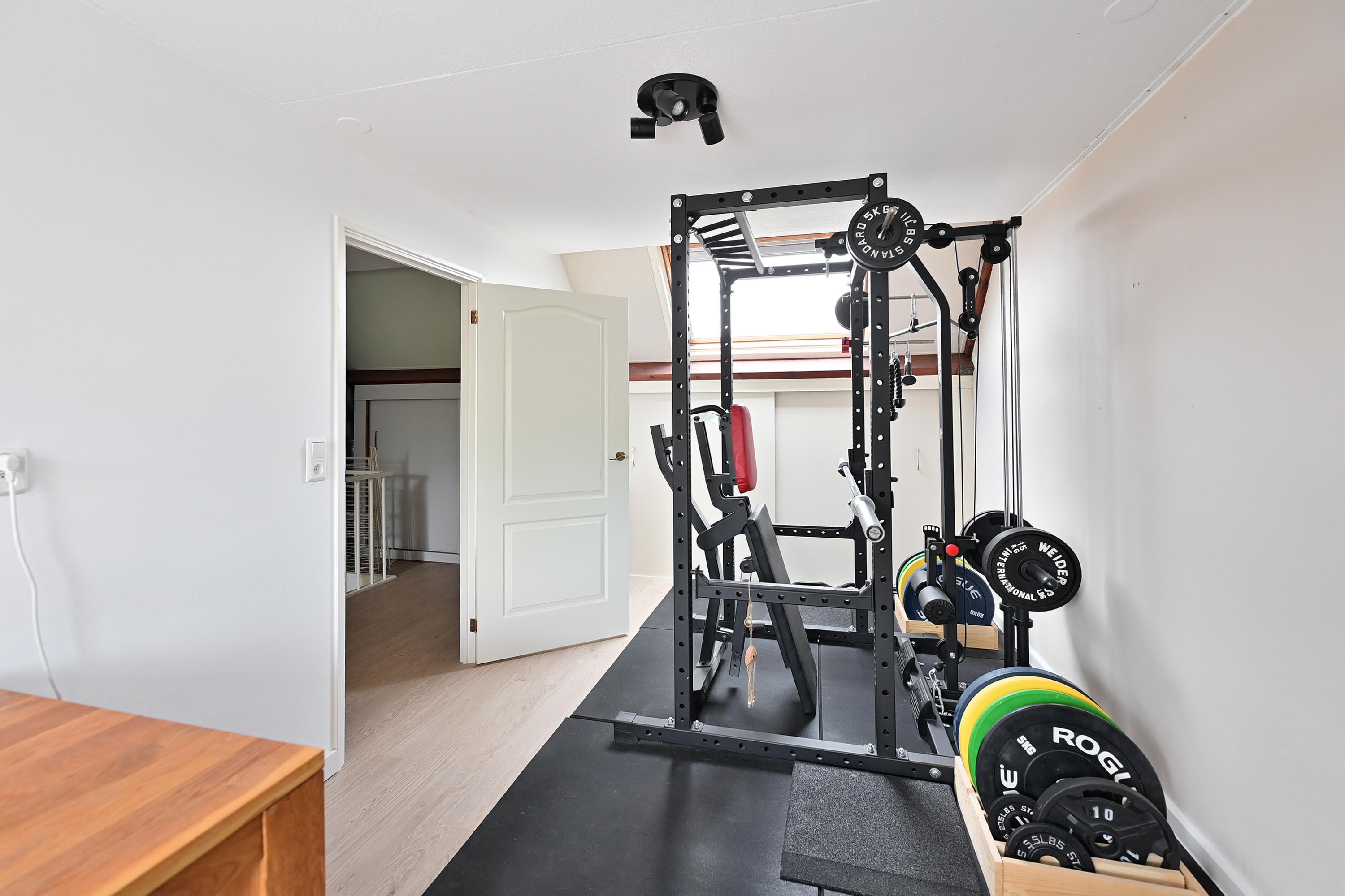 Tussenwoning te koop: Salamander 16, Huizen