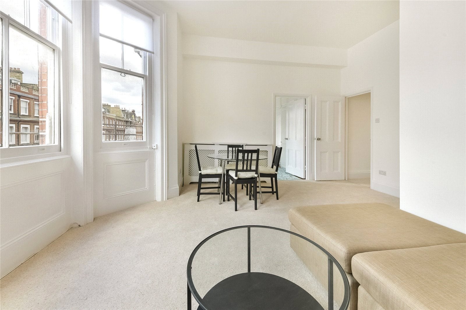 Flat Wetherby Gardens in Greater London