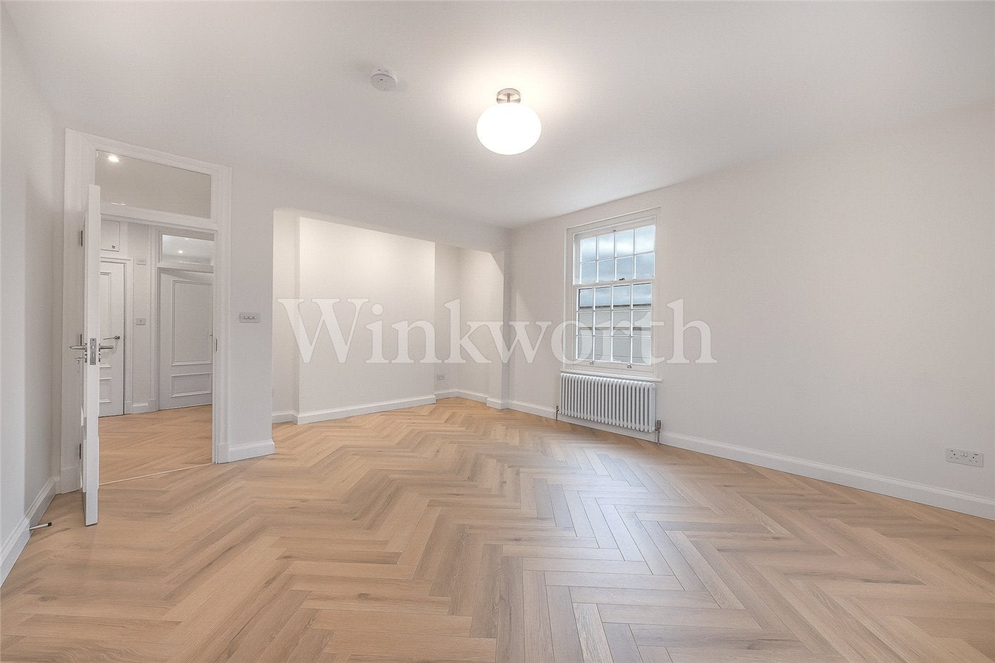 Flat Finchley Road in Greater London