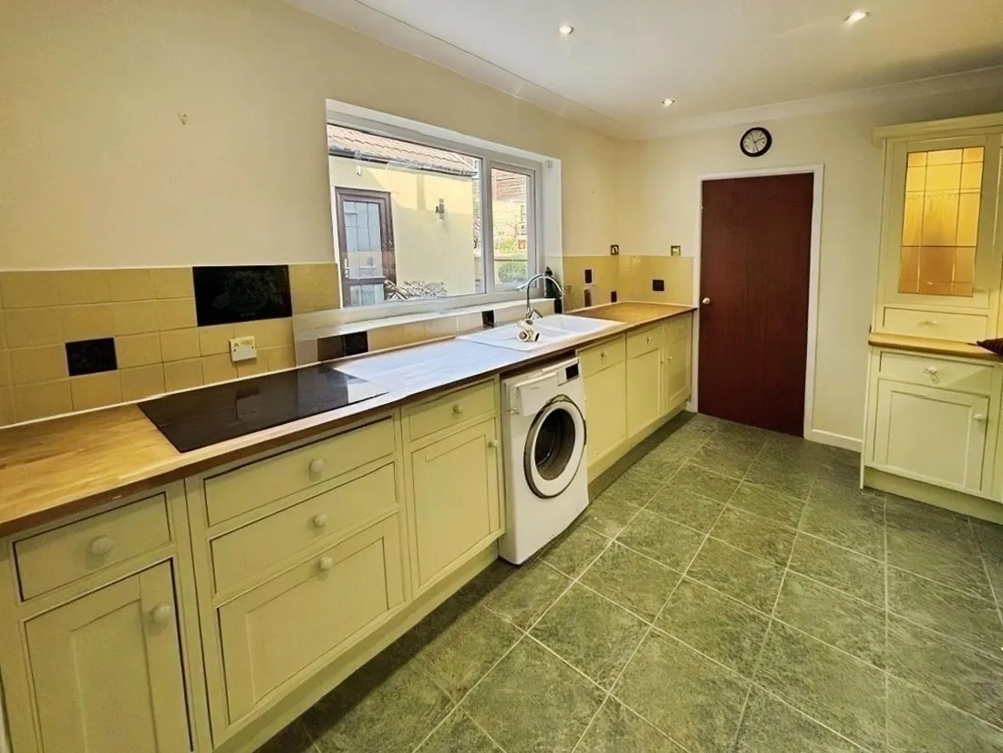 House Pengam Road in Bargoed
