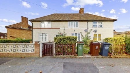 House Cotesmore Gardens in Greater London