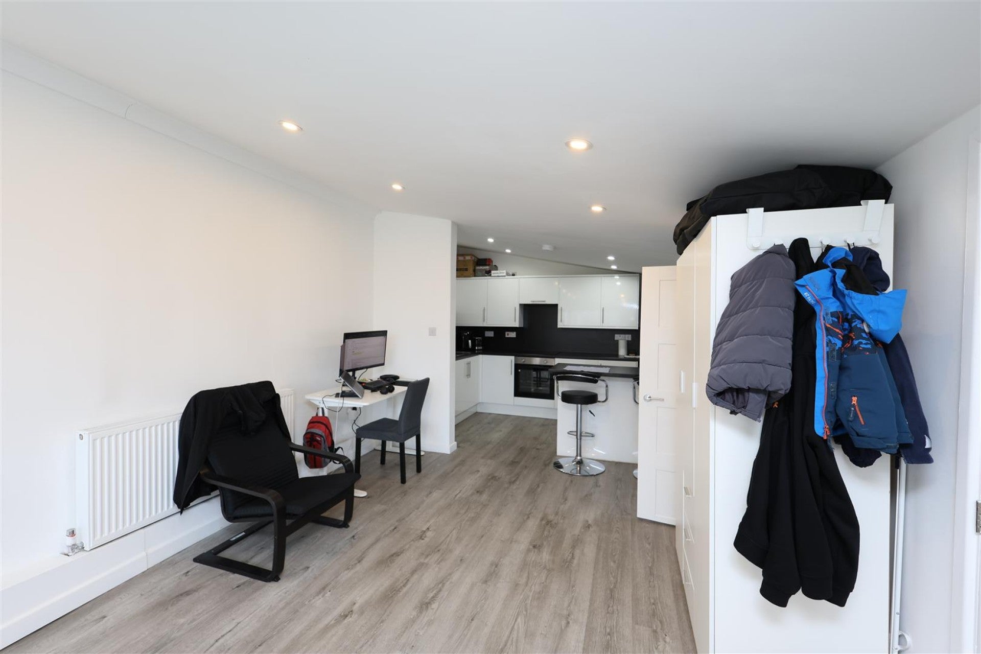 Flat Hillingdon Avenue in Sevenoaks