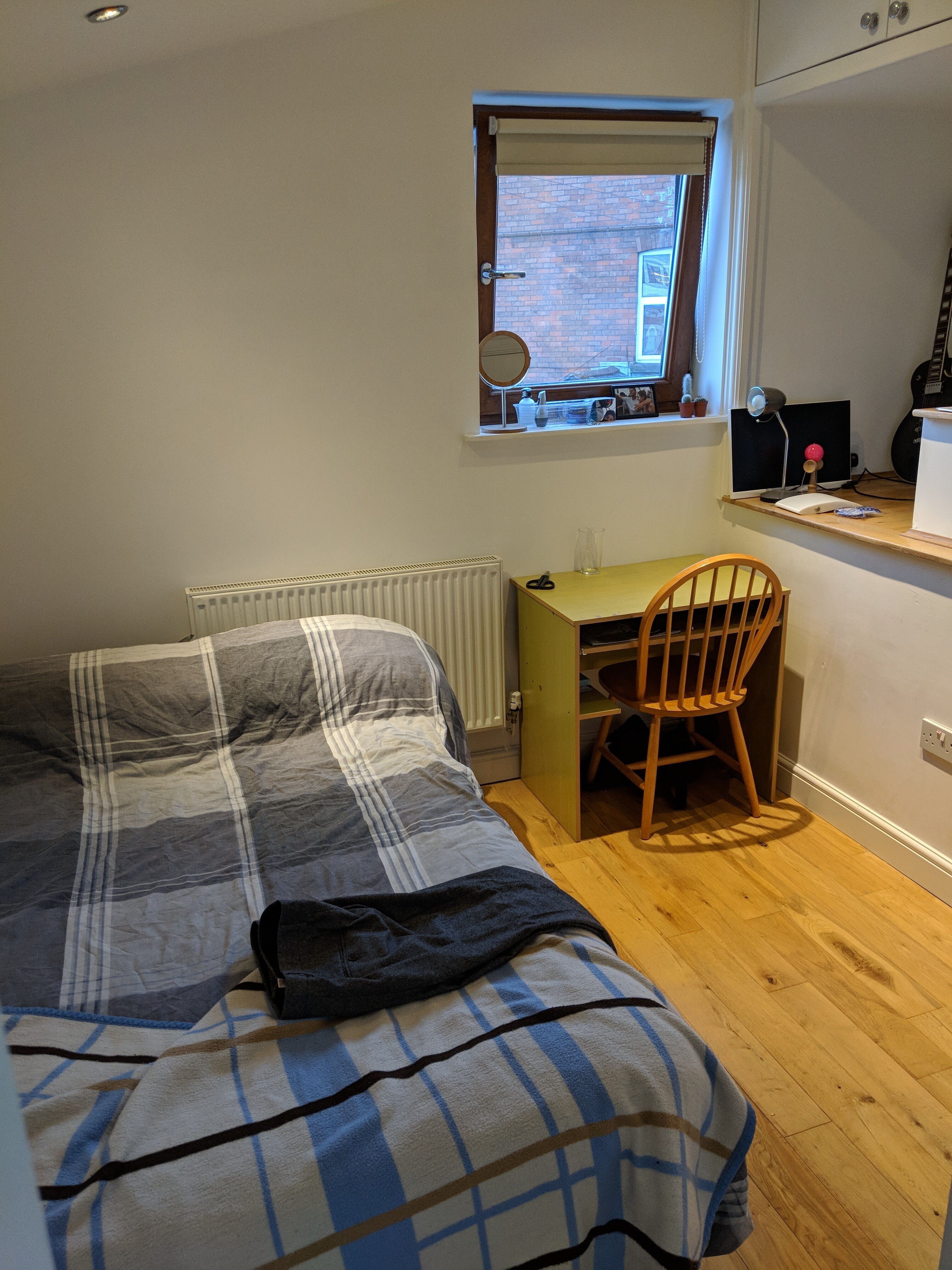 Flat Uplands Crescent in Swansea