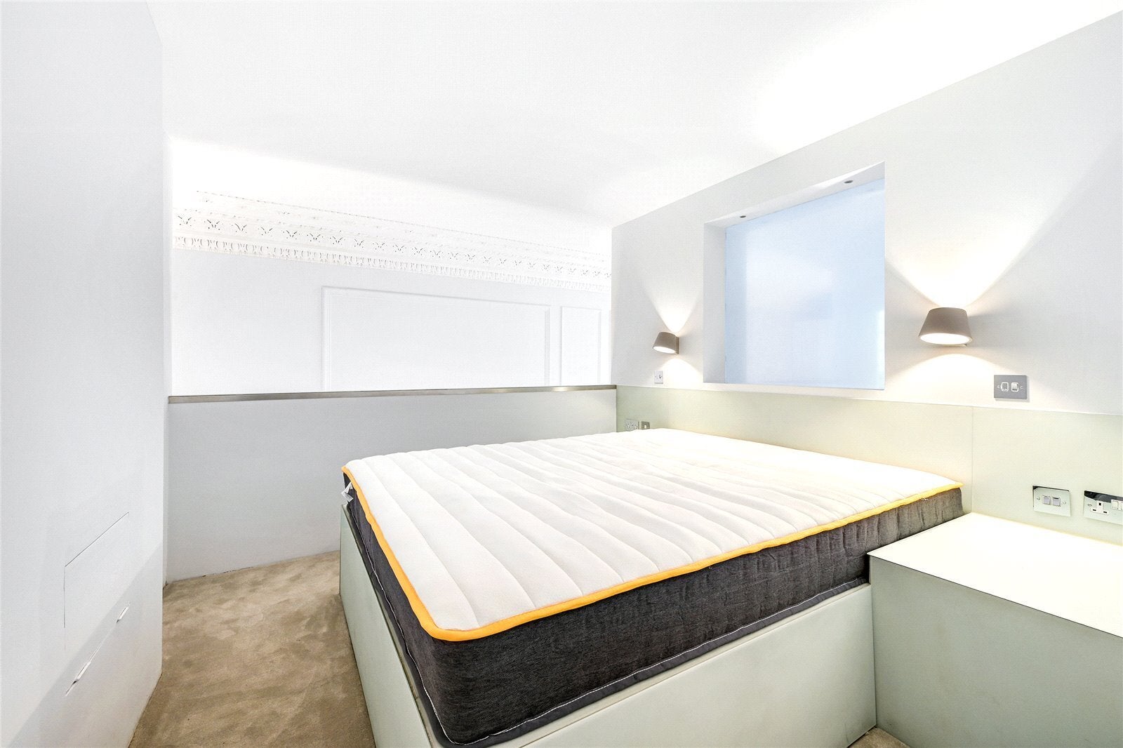 Flat Elvaston Mews in Greater London