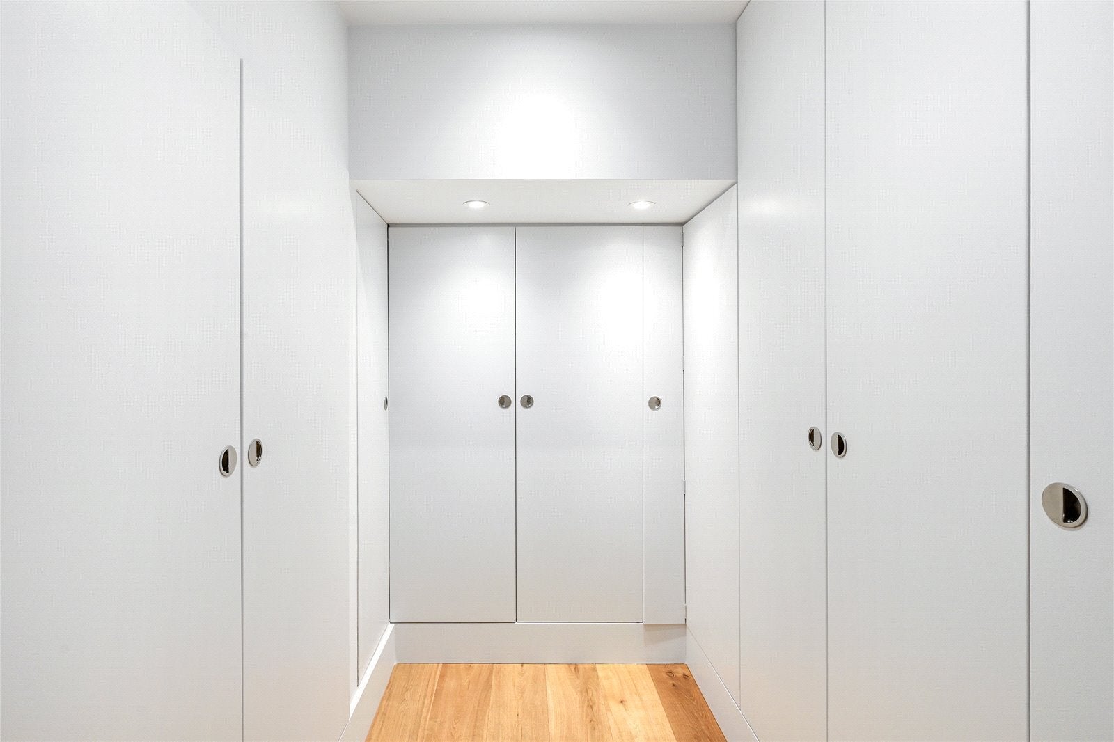 Flat Elvaston Mews in Greater London
