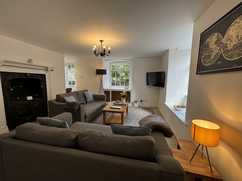 Flat Charter Court in Penryn