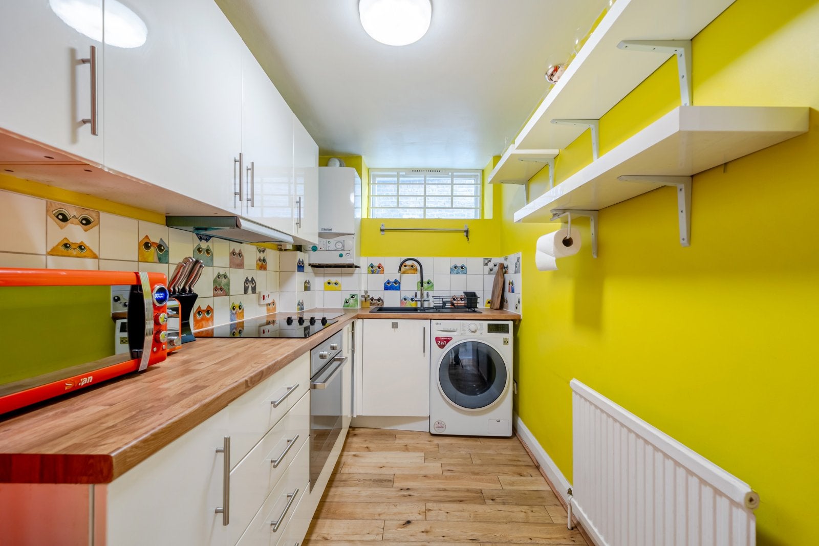 Flat Lambourne Place in Greater London