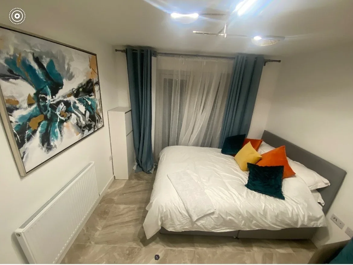 Room Devonshire Close in Leeds