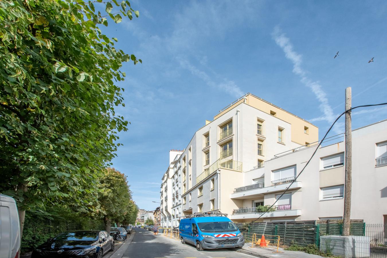 Flat Rue Madiraa in Courbevoie