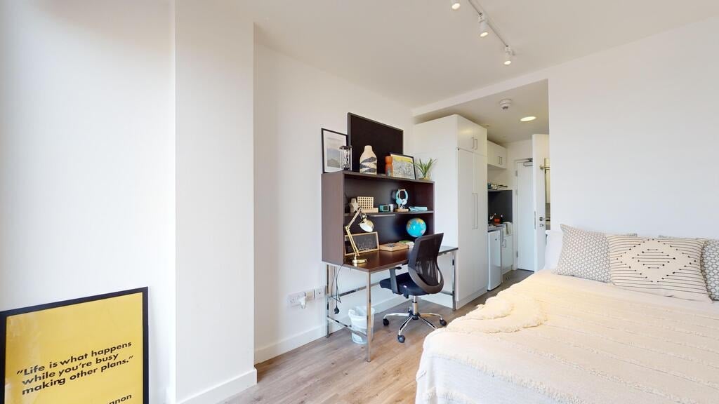 Room Pentonville Road in Greater London