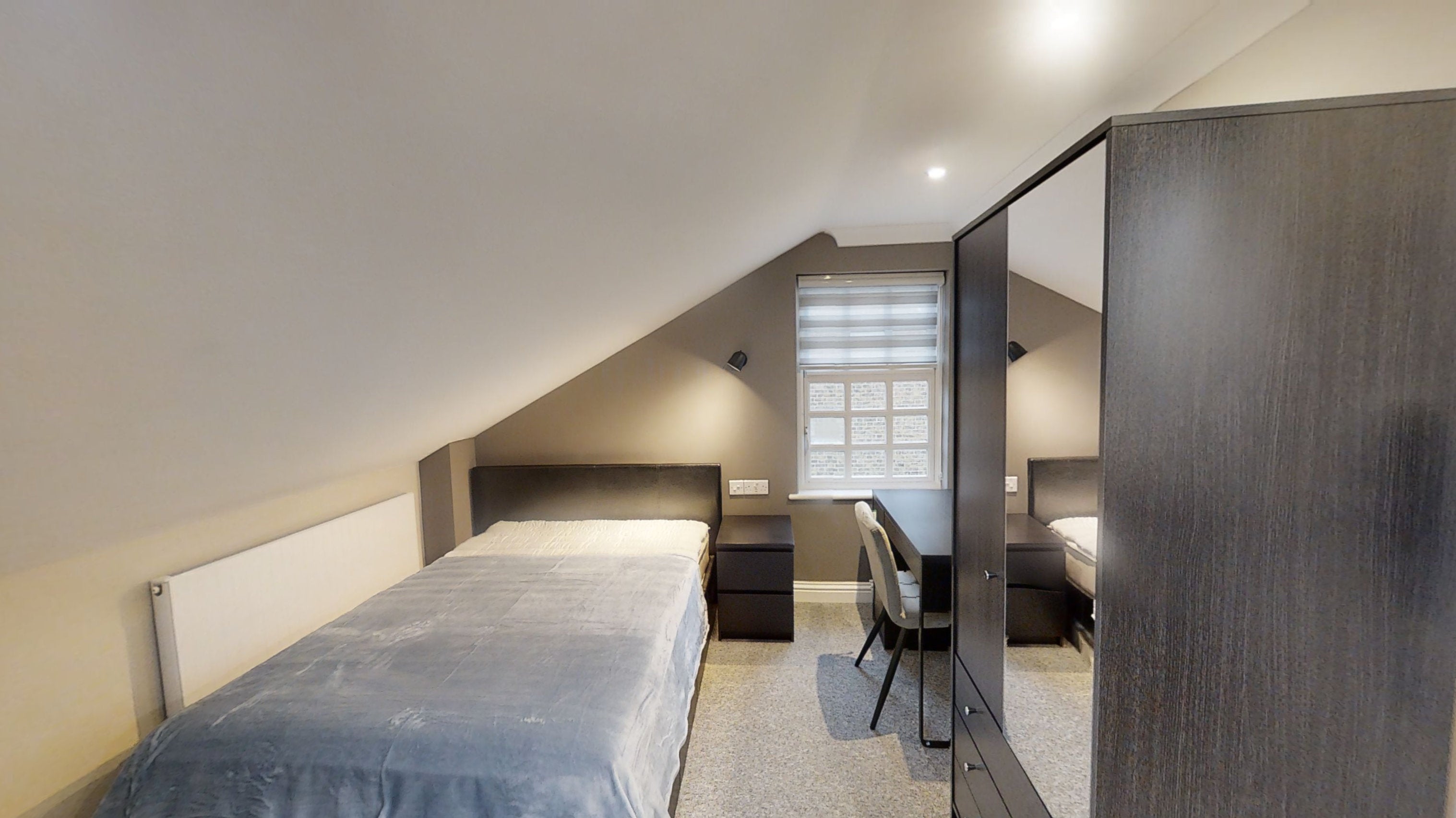 Room Mill Road in Gillingham