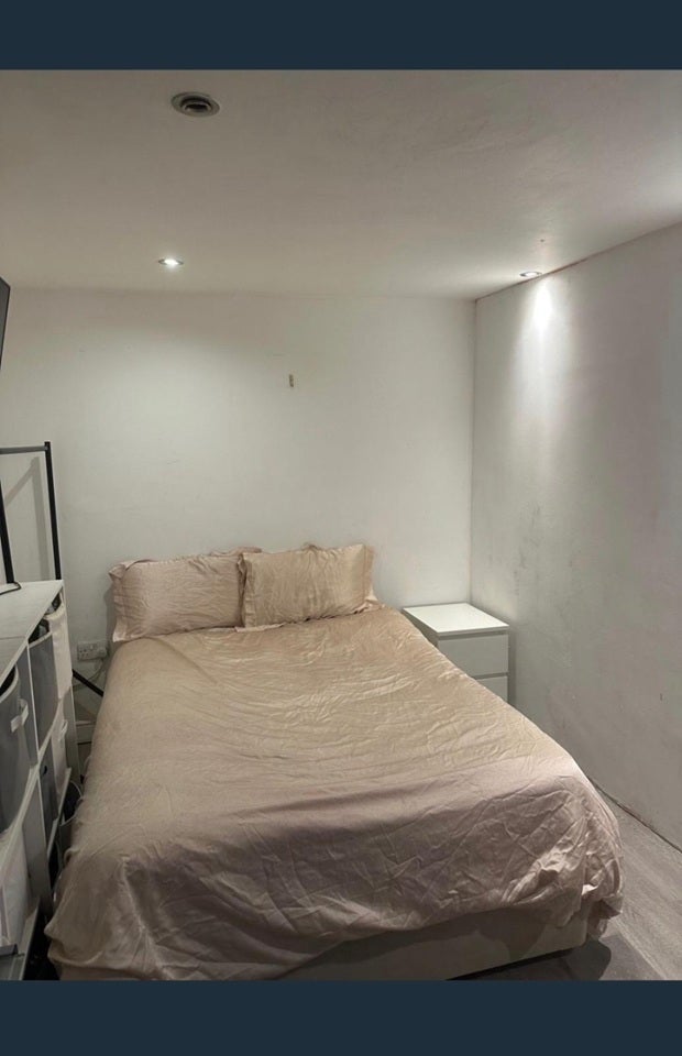Room Saint Margaret's Place in Brighton