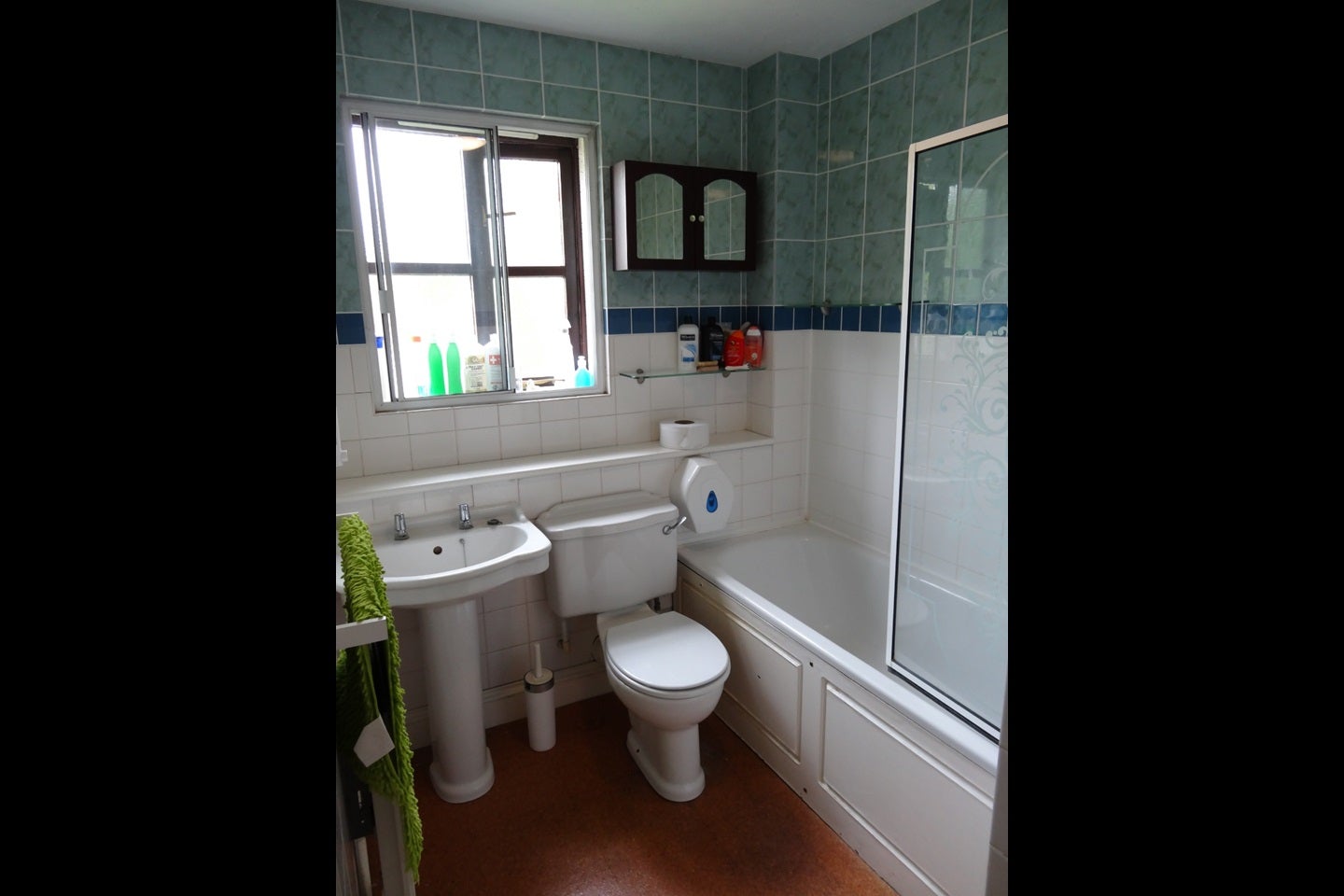 Room Townpath from London Road to Freemantle Road in Surrey Heath
