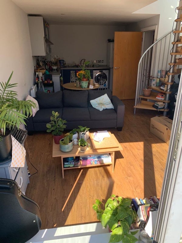 Room Rotherhithe Street in Greater London