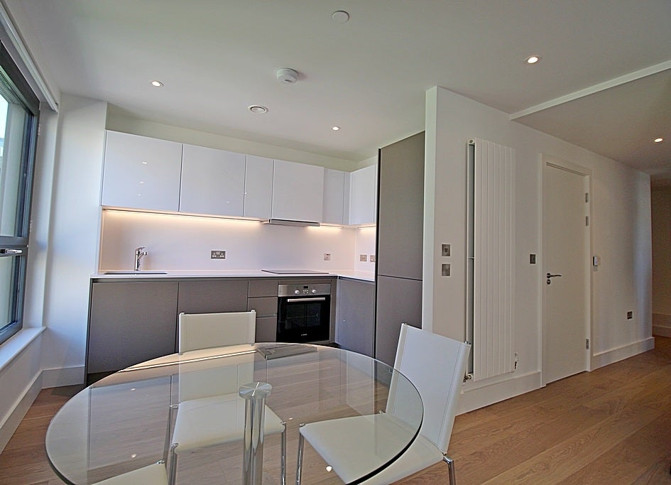 Flat Engineers Way in Greater London
