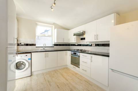 Flat Ramsay Road in London