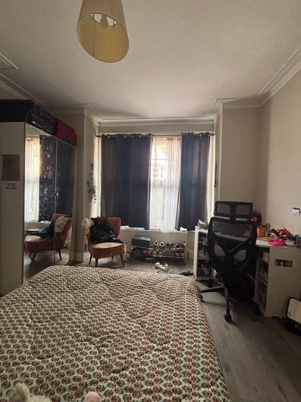 Room Undine Street in Greater London