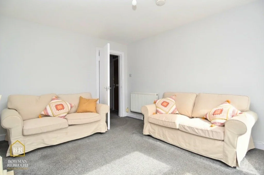 Flat Bawhirley Road in Greenock