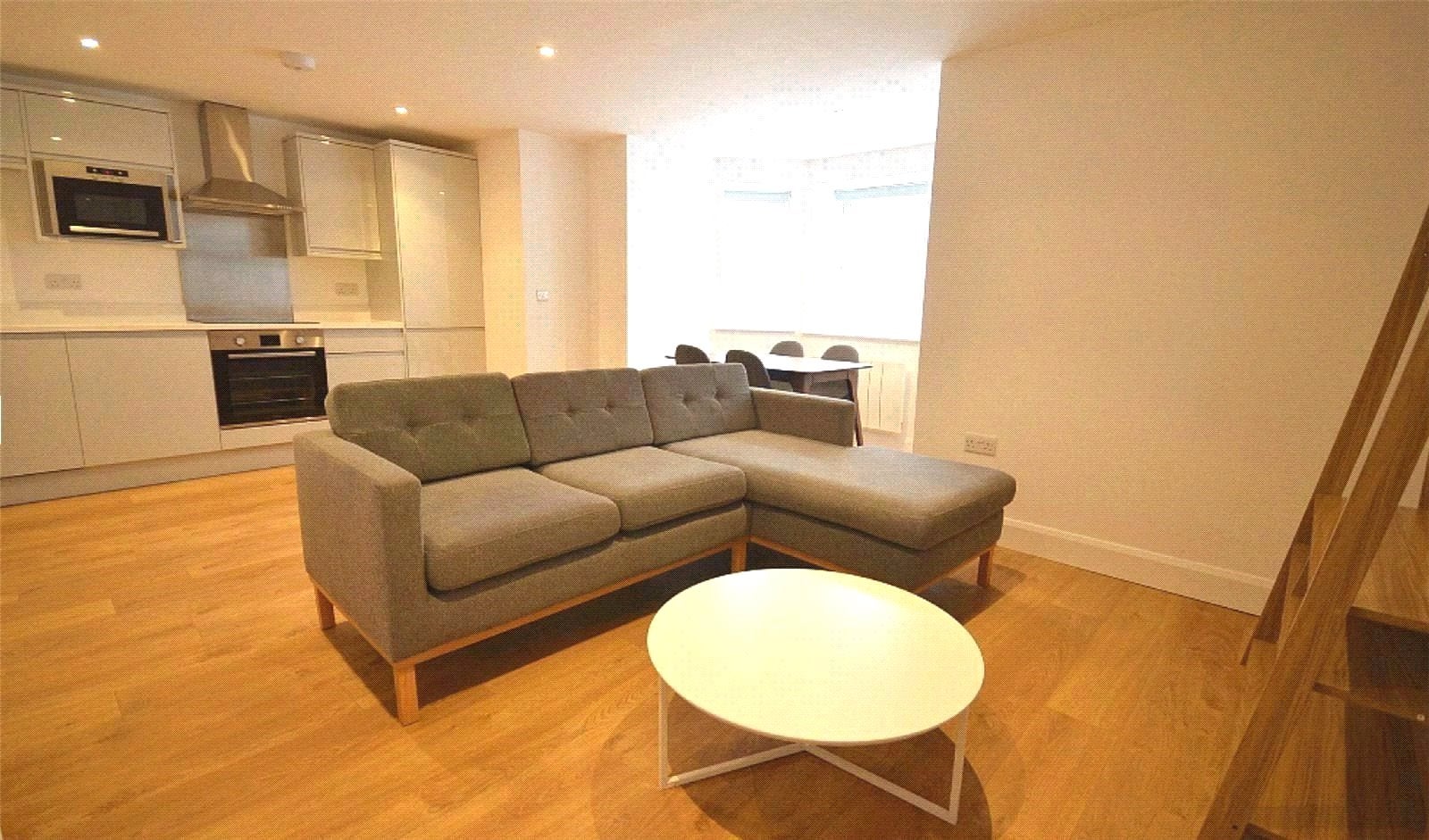Flat Abberton Road in Manchester