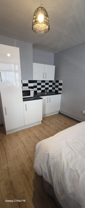 Room Gladstone Street in Rugby