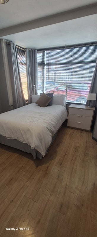 Room Gladstone Street in Rugby