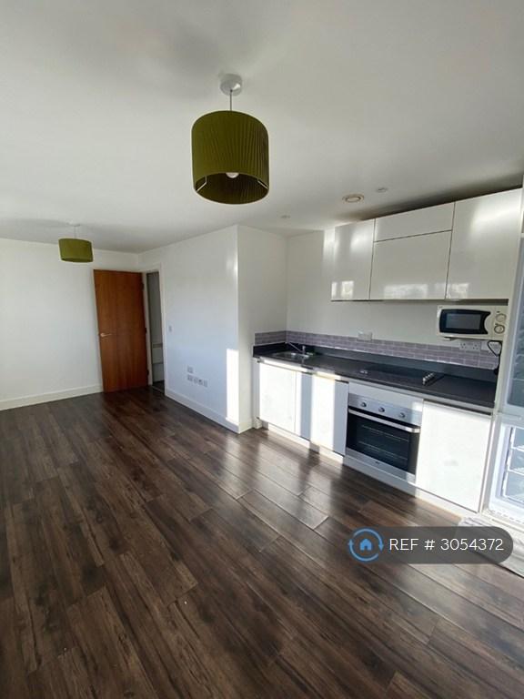Flat Blackthorn Road in Worcester