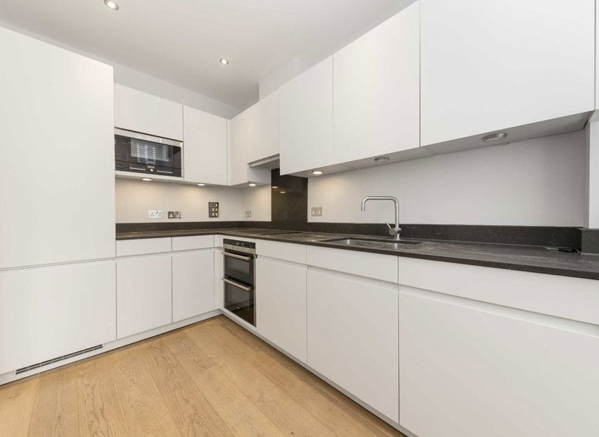 Flat Montagu Square in City of Westminster