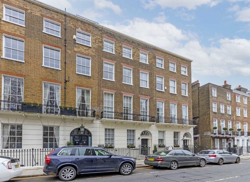 Flat Montagu Square in City of Westminster