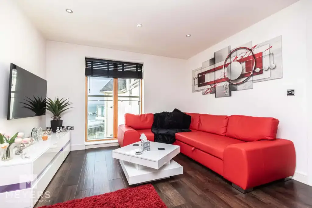 Flat Honeycombe Chine in Bournemouth