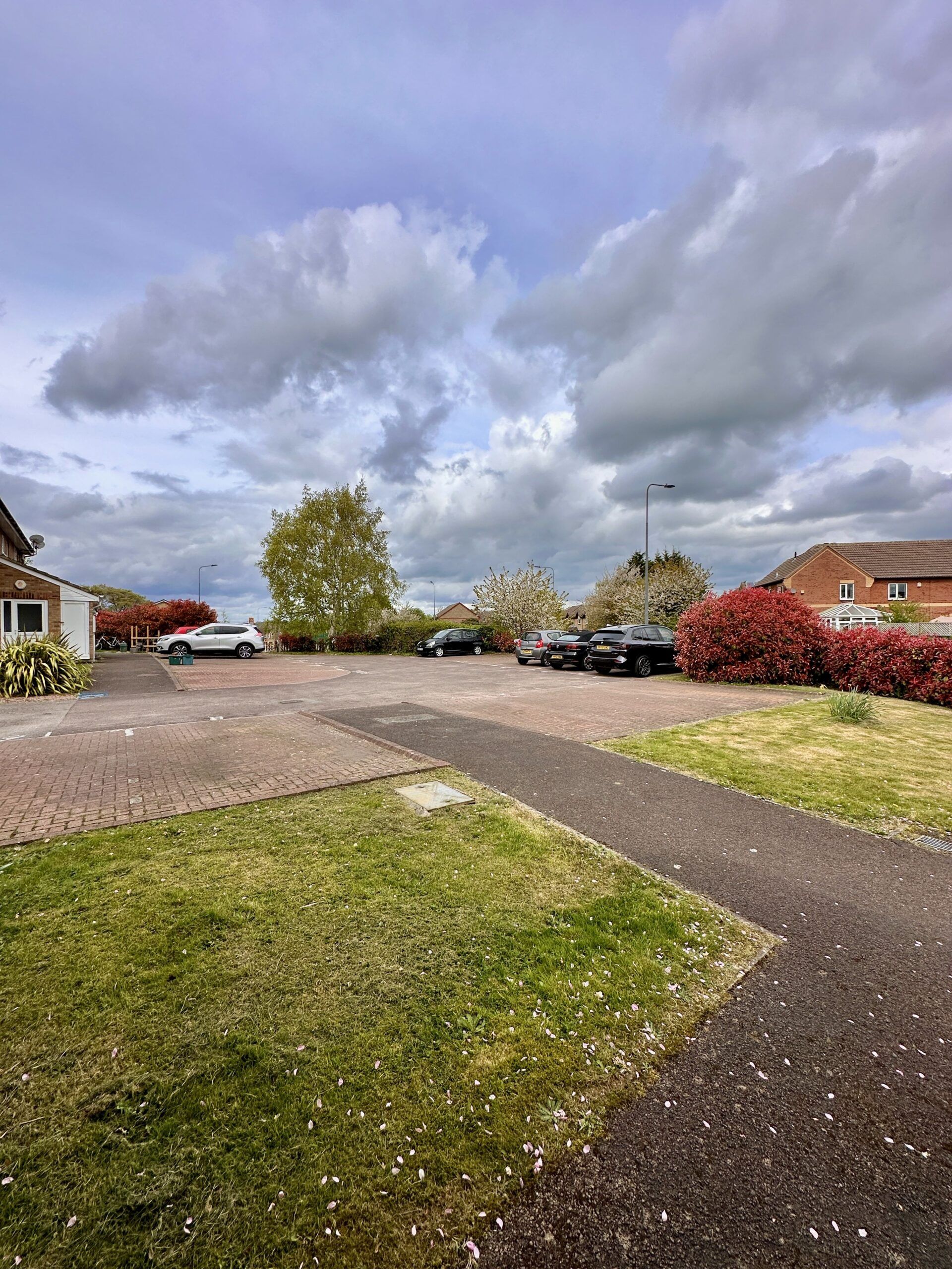 Flat Ellan Hay Road in Bradley Stoke