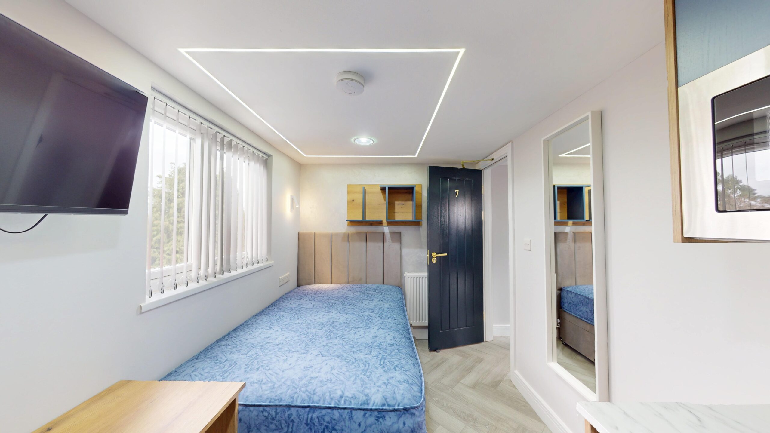 Flat Raddlebarn Road in Birmingham